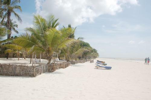 Brow Eagle Beach Villa, Watamu