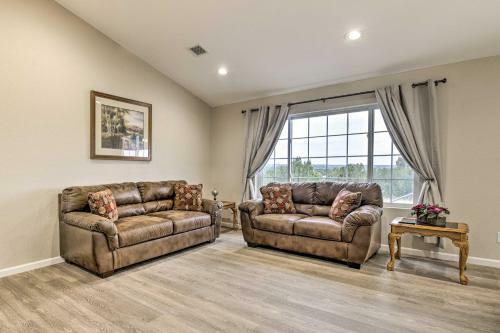 Show Low Home With White Mountain Lake Access!