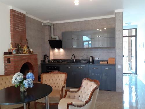 Hostal Hotel Edelweiss