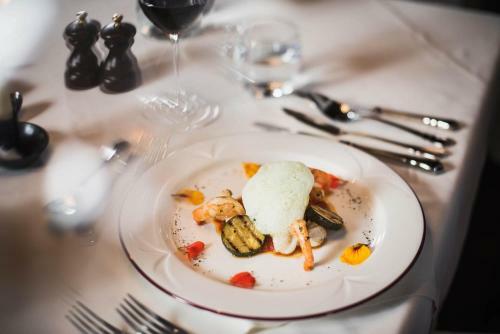 Hotel �bergossene Alm