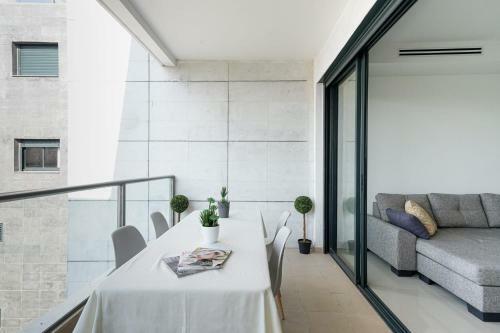 Luxury Apartment With Sea View By Airsuite