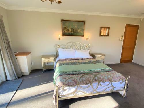 Calm Swan Villa