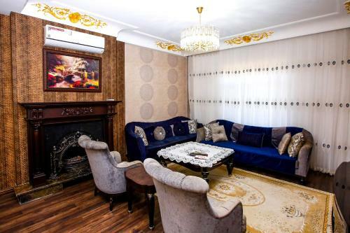Cheerful 5 Bedroom Villa With Pool