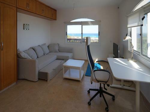 Luxury Seafront Villa With Panoramic Sea View & Huge Private Pool