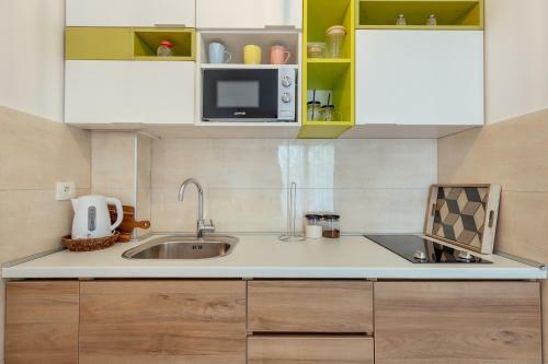 Green Valley Apartments