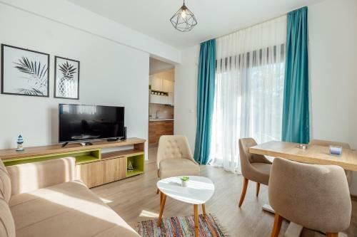 Green Valley Apartments