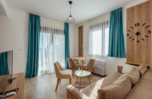 Green Valley Apartments