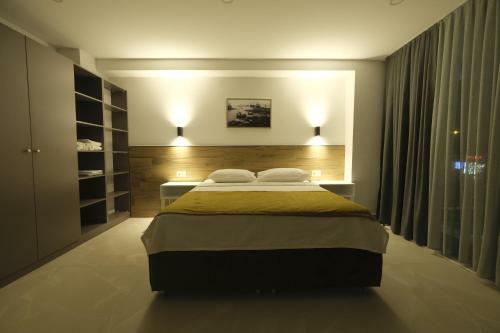Tut Hotel