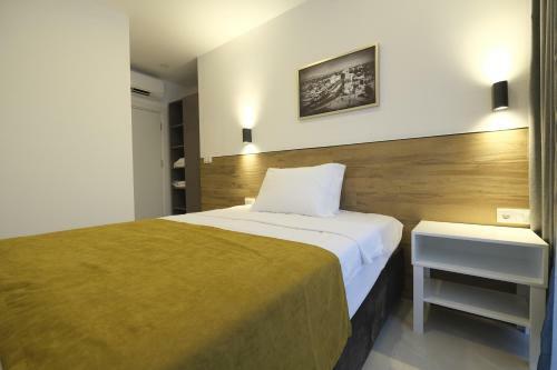Tut Hotel