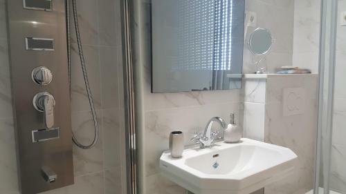 E&e Apartments 4* Arena Sto?ice