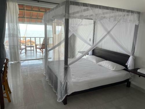 Hotel Isamar Front Beach