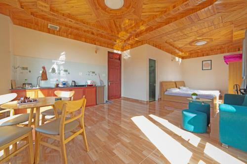 Apartamento Vivian Dalat Hotel