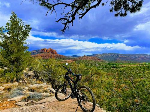 Sedona Studio Thunder Mountain