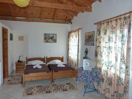 Taygetos Apartments