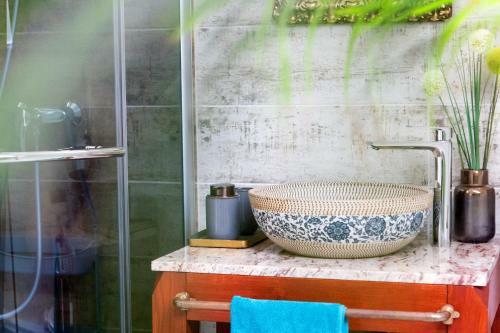 Allone Apartman