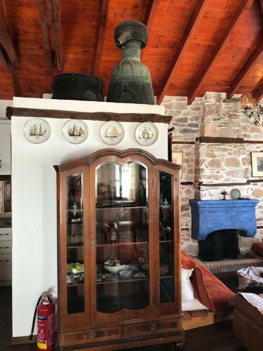 Annousa's House