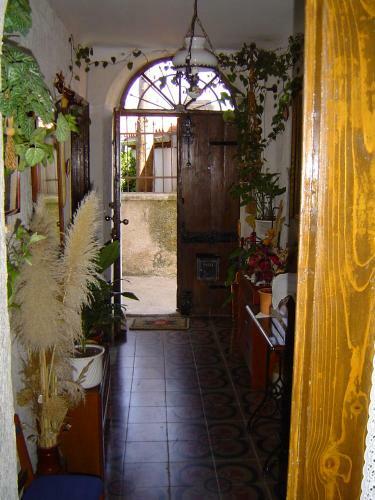 Rooms And Apartments Tomich