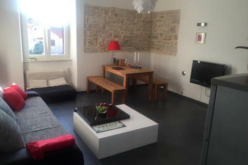 Excellent City Apartment In Antic Pula