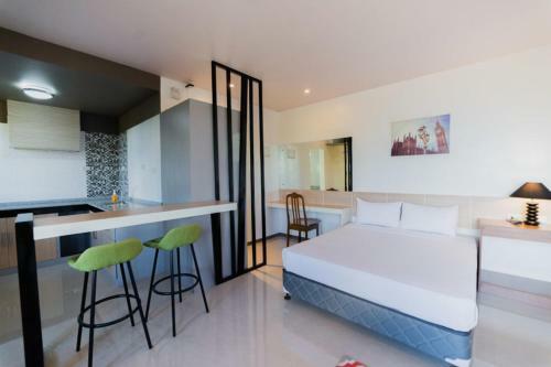 Hotel Soi Suites