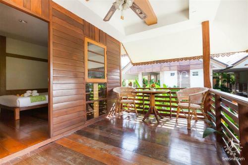 Hotel Ruentara Resort & Villa Buriram