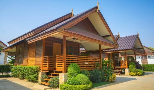 Hotel Ruentara Resort & Villa Buriram