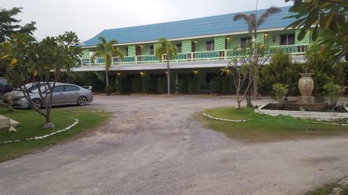 Aparthotel Green View Resort Tha Yang