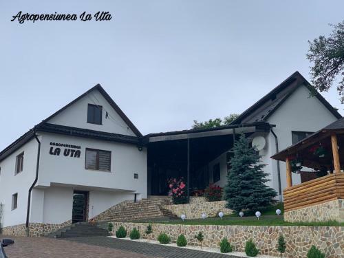 Agropensiunea La U?a