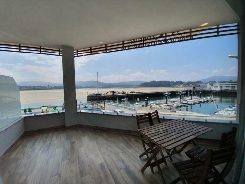 Apartamentos Turisticos A Ribeira