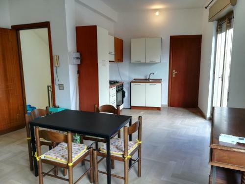 Confortevole Appartamento In Centro Con Terrazza Vista Mare