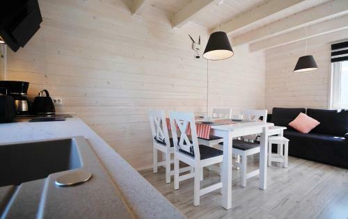 Lodge Bia?e Domki Lux