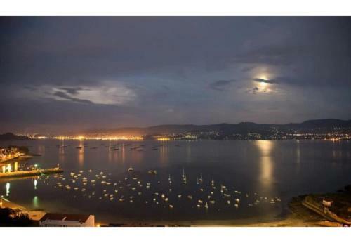 Apartamento R�as Baixas - 1a L�nea Playa Rax�