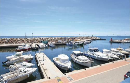 Two-bedroom Apartment In Roquetas De Mar