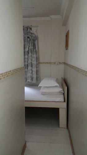 Hostal Aries Guest House