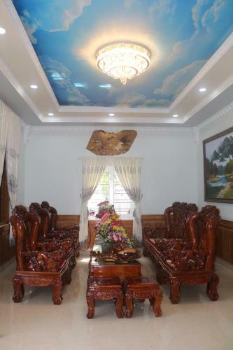 Hotel Kh�ch S?n Nam S?n