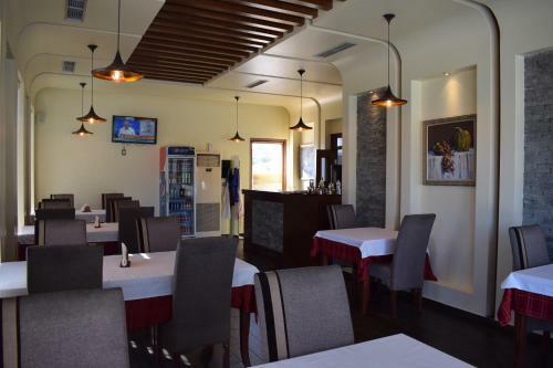 Bluepoint Hotel