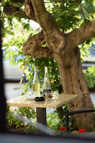 Hostal Studio Apartman Marina