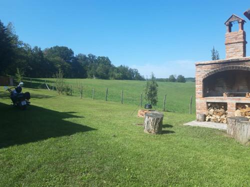 Holiday Apartman Ravna Dolina