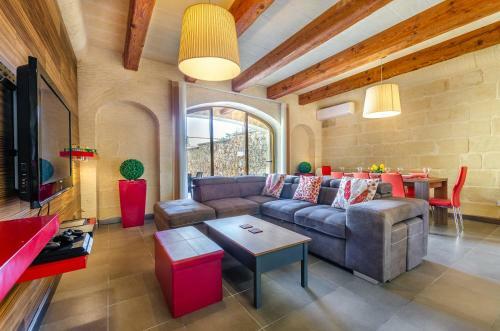 Gozo Villa W/private Pool Near Beach + AC + Bbq