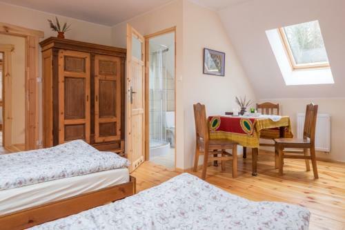 Bed & Breakfast Miodowa Kolonia