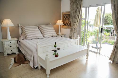Hostal Alba House Guest House
