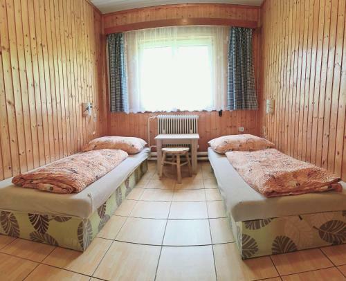 Hostal Chata Brian