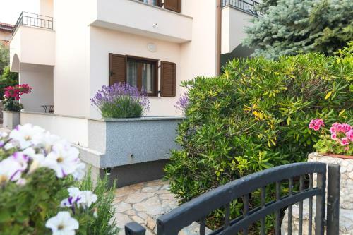 Studio Apartment - Close To Beach, Very Beautiful