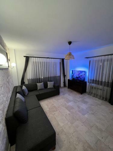 Viola Apart - Kalkan