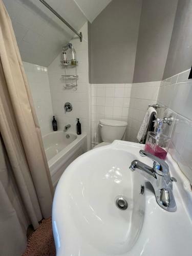 Apartamento Comfort Home Properties - Central Niagara