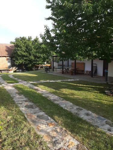 Hostal Bodrogparti Vend�gh�z S�razsad�ny