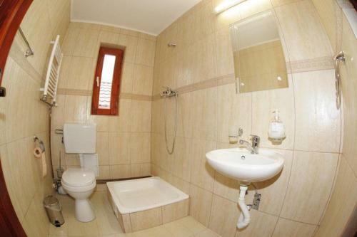 Casa Dintre VII