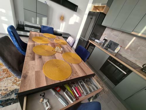 Ema Luxury Apartment