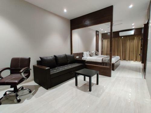Hotel Runwal Tower