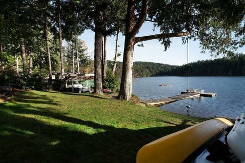 Kemp Lake House