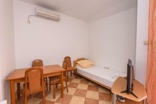 Apartments Zdravko